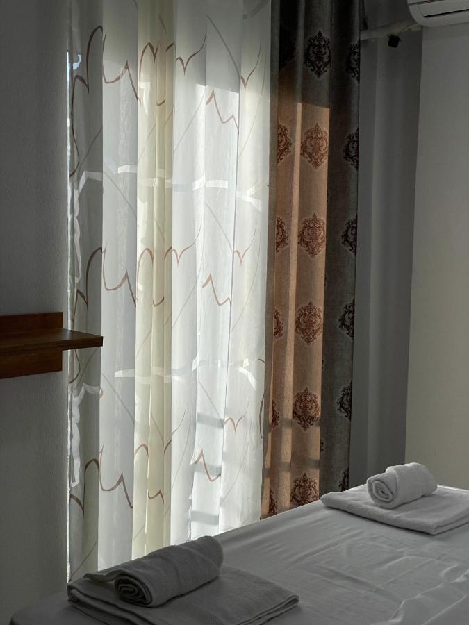 Stone City Apartament Lägenhet Gjirokastër Exteriör bild